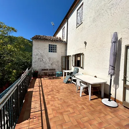 La Quiete Tra Le Montagne